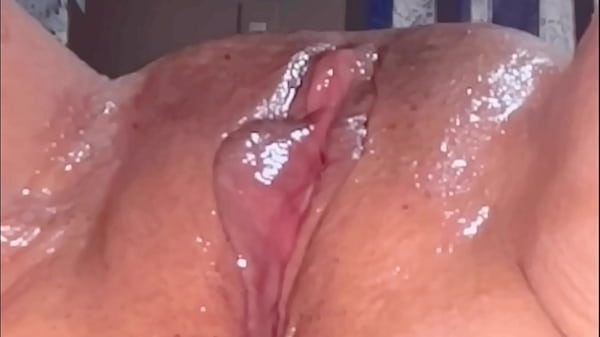 Amateur Pink Pussy: 136 days after losing her virginity.