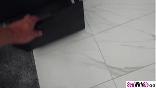 Big ass blonde stepsis Eva Nyx enjoyed sex after stepbro enjoyed perfect blowjob