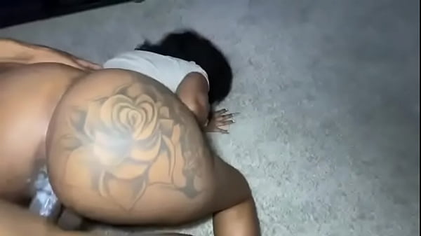 big booty stepmom gets a cumshot from bbc