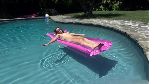 Blonde Teen Jonni Hennessy Fucking For Internal Creampie SQF