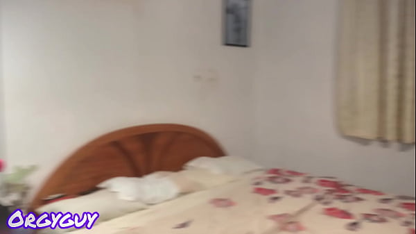 Couple invites goes wrong