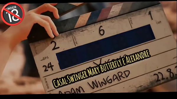 Eu pedi pro meu marido me filmar oferecendo o meu cú pra todos vocês, ele ficou com muito tesão de me ver toda oferecida e daí tive que chupar o pau dele pra descarregar o saco na minha garganta