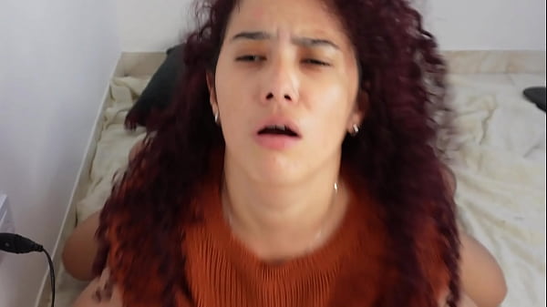 I’m very horny he follows me to a mature woman-real homemade sex