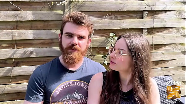 Katerina, petite coquine, adore le sexe à plusieurs