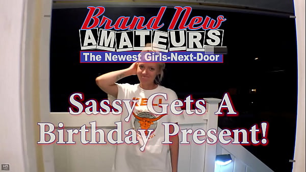 Lovely Ginger Luna Parish And Blonde Sassy Lick And Rub Each Other Pussy!