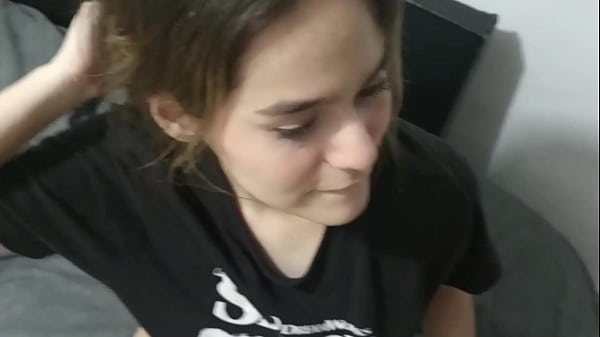 mi linda hermanastra llega muy caliente de una fiesta, que rico me la cogí por toda la casa cuando no hay nadie.