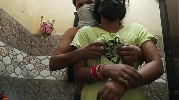 Pinky Bhabhi secretly squirted with her friends and fucked naked