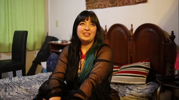 Reyna Tirana Nos Somete con su Lujuria Imparable – Entrevista y Clímax en su Trono de Perversión