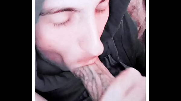 Self-sucking of a beautiful tattooed cuck. Best Autofellatio !