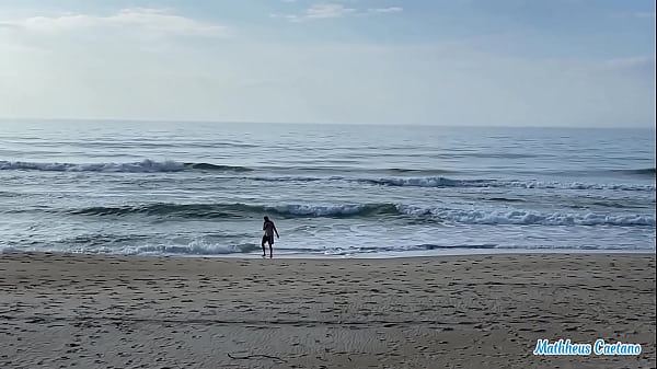 Sexo na praia com uma Argentina Safada, ela engoliu minha piroka e pediu pika na sua bucetinha