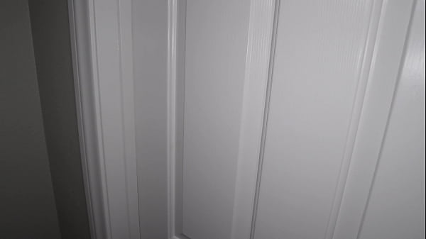 Step-sis Raven Lane Wants Company & Gets Creampie