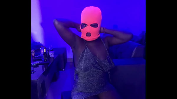 Street slut gets fucked by hood gang