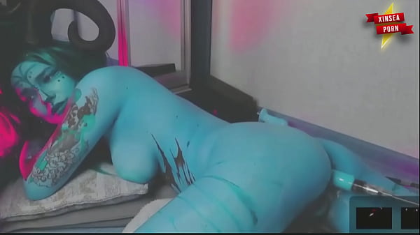 Sukub gets m orgasm from dildo and squirts after vibrator