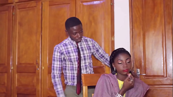 The porn star talks about her professional experience in the reality TV show with a brilliant journalist who tests his talent with her big cock on TV