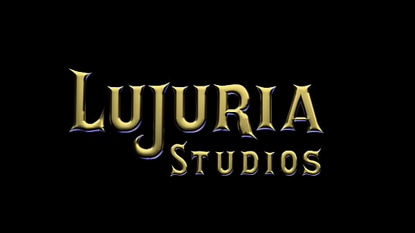 Valen y Danyla se dan una ducha de placer