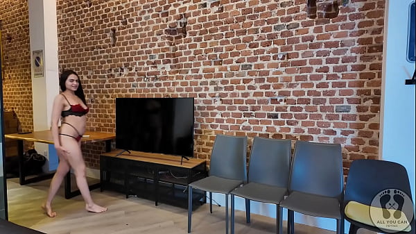 4 GIRLS INTRODUCING FOR A HUMILIATION BDSM SESSION STRIPPING