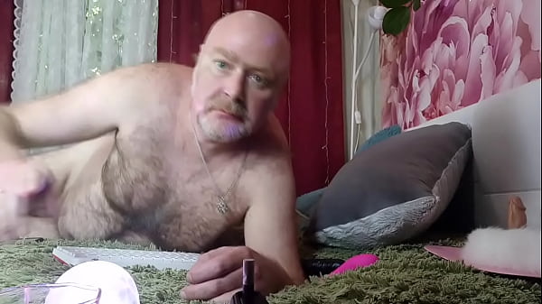 A cramped Moscow balcony and my adult girl’s pussy… (Aimee Hot MILF, aka AimeeParadise)