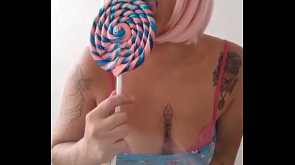 A delícia que é chupar um homem que nem uma puta