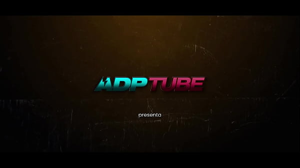 ADPTUBE – Follándo a una estudiante Española tetona por un musculoso