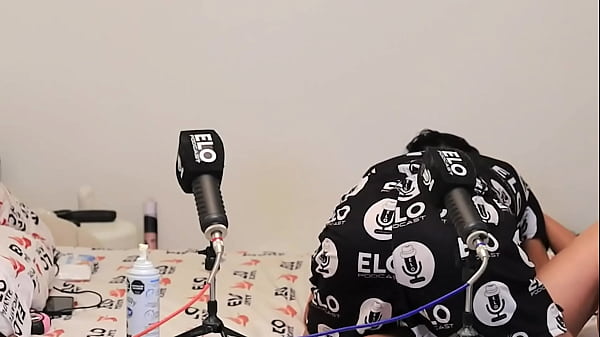 Alyssia vera pasa por el cuarto picante de Elo Podcast