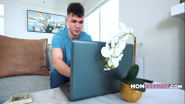 Bartering Boobs For Data (Freeuse) Info Extraction – Sadie Rose  | MomFreeuse