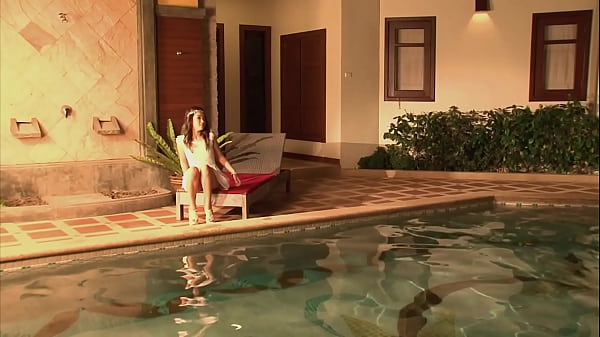 Beautiful Asian Teen 18 Amy gets fucked right on the floor