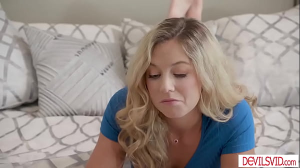 Blonde stepcousin letting me lick and finger her wet pussy