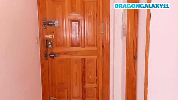 DELIVERY GUY FUCKED BY BLONDE MILF WITH BIG TITS