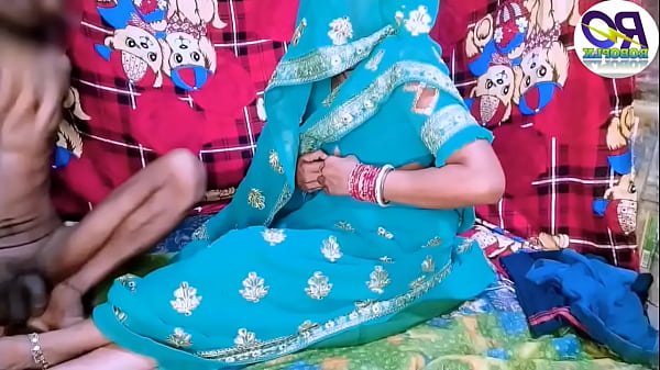 Desi pussy fucking fun, full dress, saree lifted and fucked, both legs raised and fucked, Hindi audio, Claire Vaise