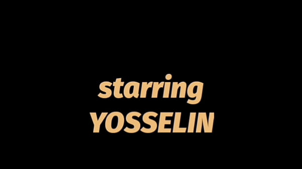 El esposo de mi prima vino de visita venía muy caliente y tuve que mamarle la verga para que me la metiera por el culo