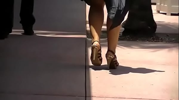 Exhibitionist Wife #73 – Lets Have Lunch With Heather Silk, Looking Down Her Blouse And Upskirt in public restaurant!