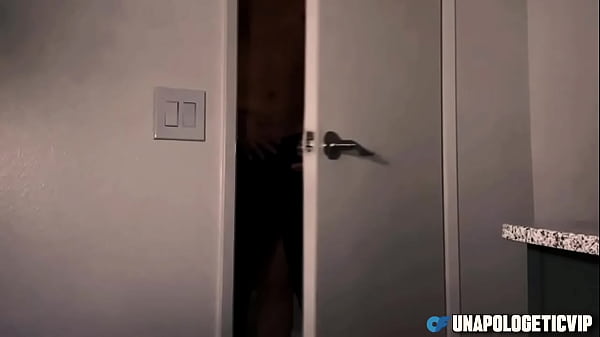 Full Video on Red (TWITTER “MLFNXTDOOR” THICC Latina Goddess Fucks BBC in Bathroom at a Party