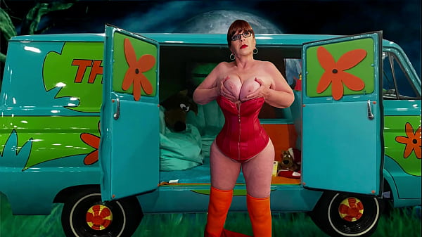 Granny Velma Dinkley: It’s No Mystery – Fingered & Licked To Orgasm!