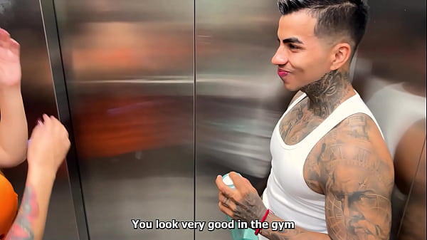 I meet my neighbor in the elevator and fuck her outdoors.