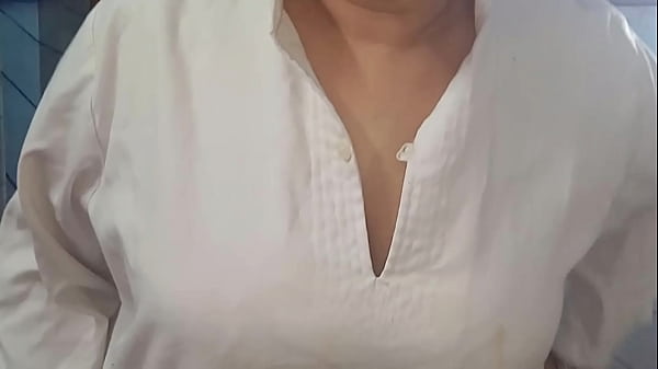 Indian desi guy bangs a busty nurse and cums on her