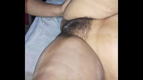 Licking Very Hot Desi Indian Bhabhi Hairy Pussy