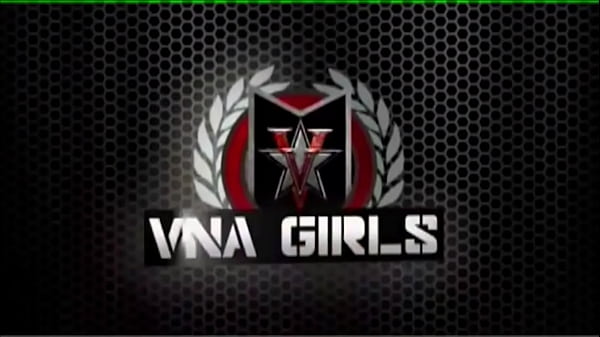 Major Ebony’s Fat Ass Smears Glass In Brutal BBC Pounding