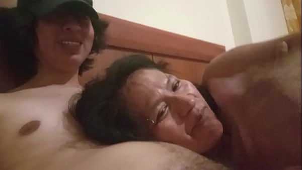 Mi suegra quiere mi leche