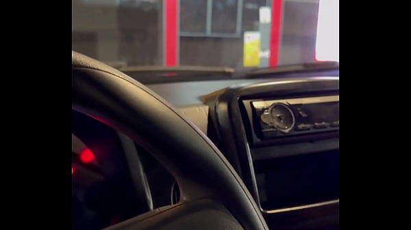 O dia que a Belinha levou três gozadas na boca!