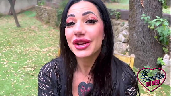 Priscilla et Ashley, reine du sexe, se bouffent la chatte