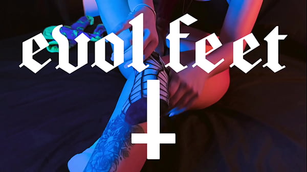 Rafa Unicornio In A Horny Masturbation With Socks On