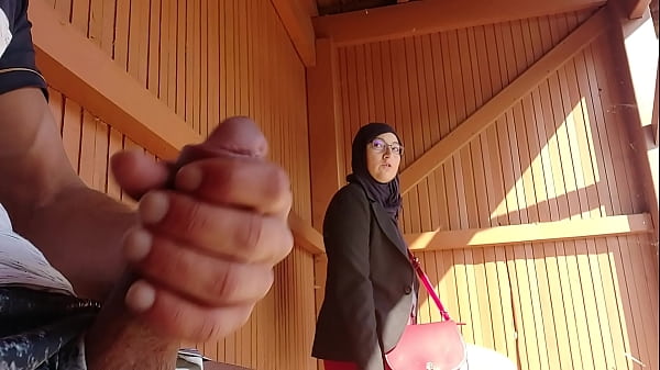 young boy shocks this muslim girl who was waiting for her bus with his big cock, OMG !!! someone surprised them; he might have problems and run away …