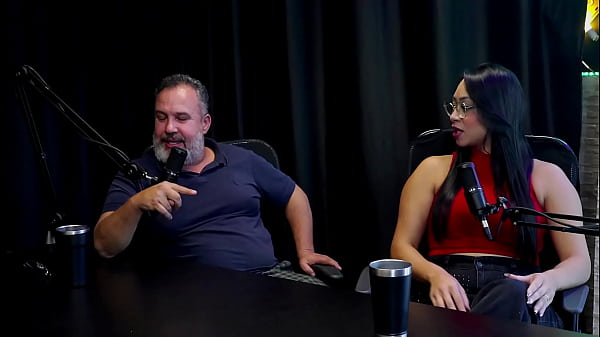 A mulher colocou tudo na boca, participa de cenas lesbo, queriam ver seu pau para o reconhecer, e não gozava por quê… – Binho TED (Ted Oficial) | WATCH ON: SHEER/RED