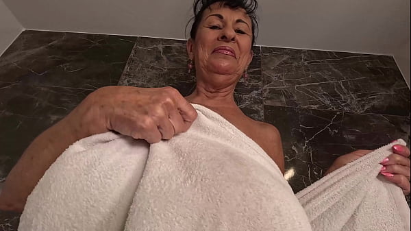 A wet orgasm in the shower
