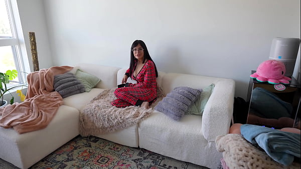 BIG TITTY GOTH bff wanted to practice sucking cock – Effycutie