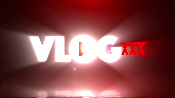 Busty Blonde Bibi Bugatti Shows Her Naughty Side On Cam