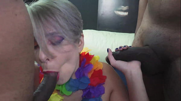 Carnaval 2023 – DP in slut blonde gets a threesome hard with prolapse, gape and more!