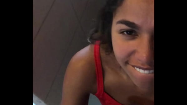 Chamei novinha pra minha casa e ela gozou demais