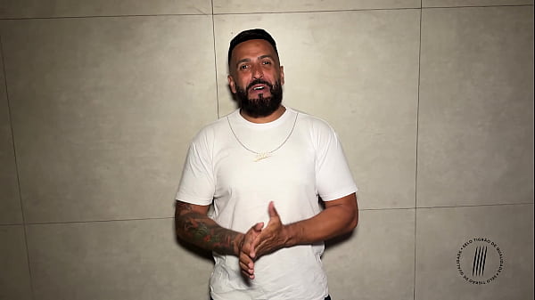 Fodendo a magrinha do rabo imenso – Completo no RED