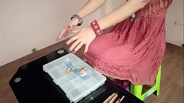 Gitana es follada por un desconocido en plena sesión energética